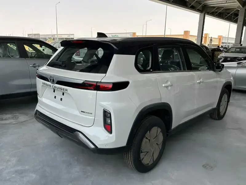 تويوتا أوربان كروزر 2025 URBAN CRUISER 1.5 SUV PETROL AUTOMATIC 4