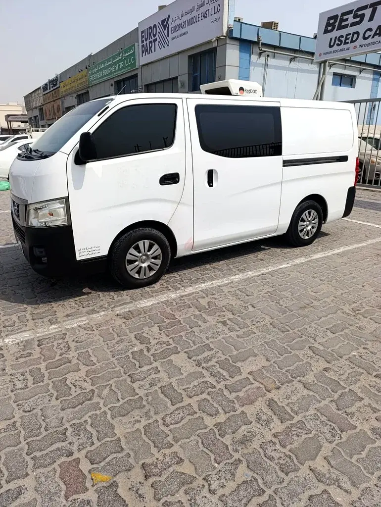 نيسان أورفان 2015