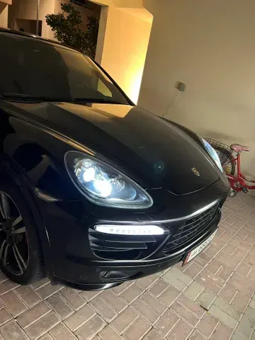 Porsche Cayenne GTS 2013