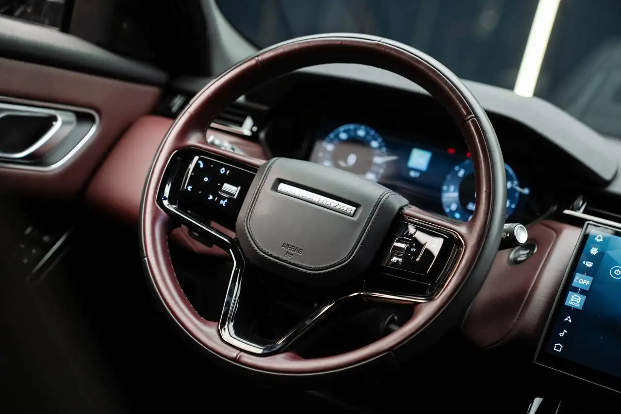 Land Rover Range Rover Velar 2024