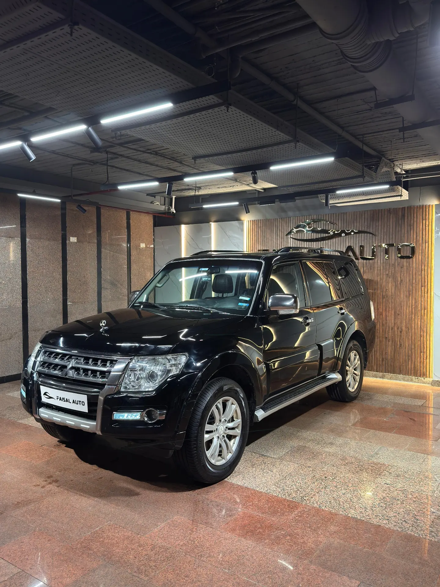 ميتسوبيشي باجيرو 2015