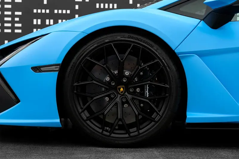 لامبورغيني ريفويلتو 2024