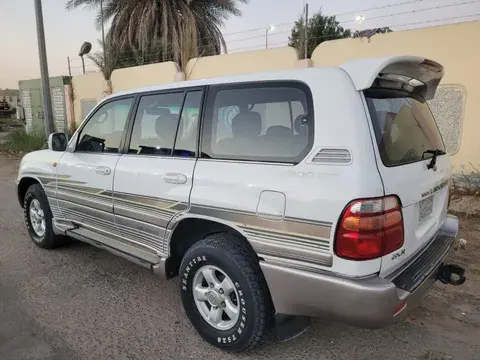 تويوتا لاند كروز 2002