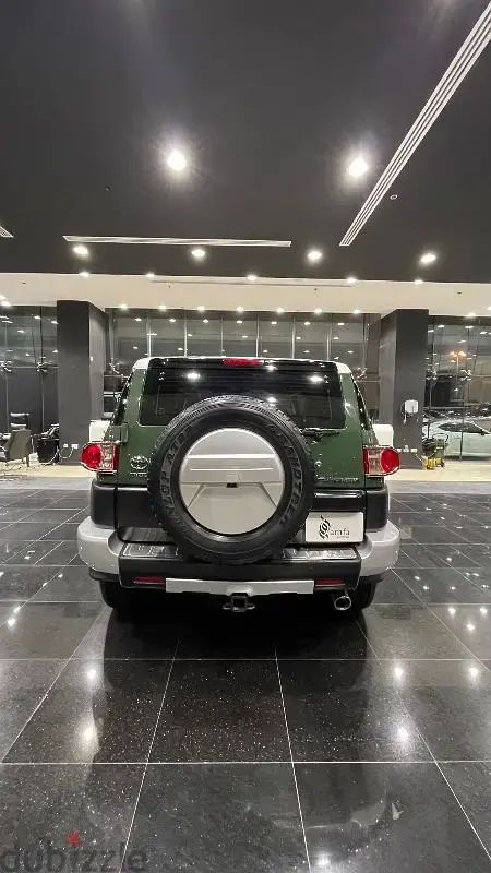 Toyota FJ Cruiser 2011