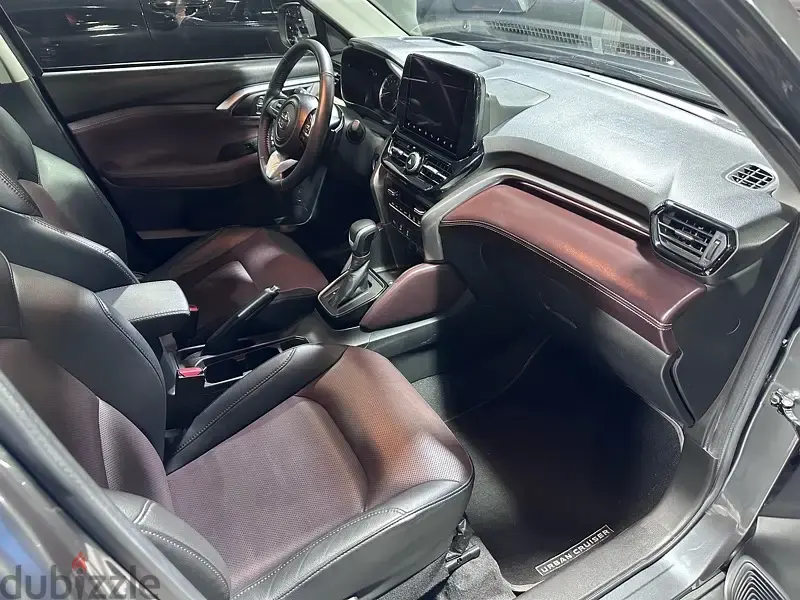 تويوتا أوربان كروزر 2023