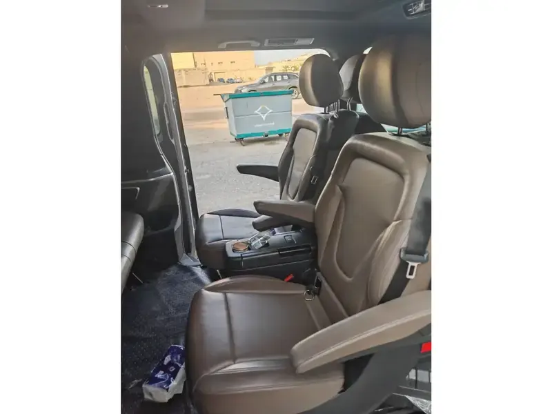 Mercedes V 2019