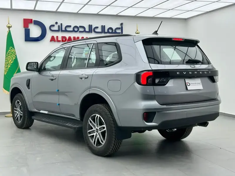 Ford EVEREST 2024