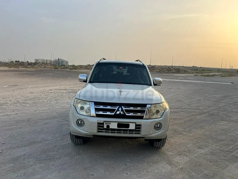Mitsubishi Pajero 2014