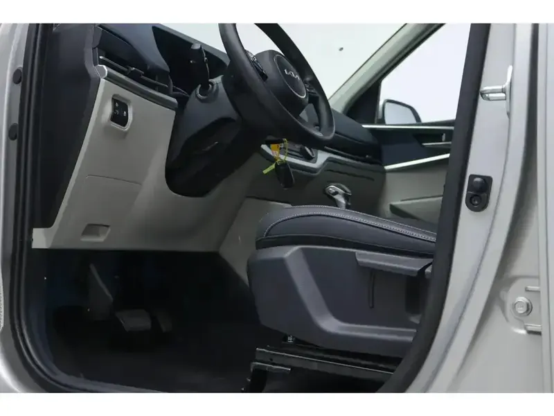 كيا كارينز 2024 7 راكب عائليه