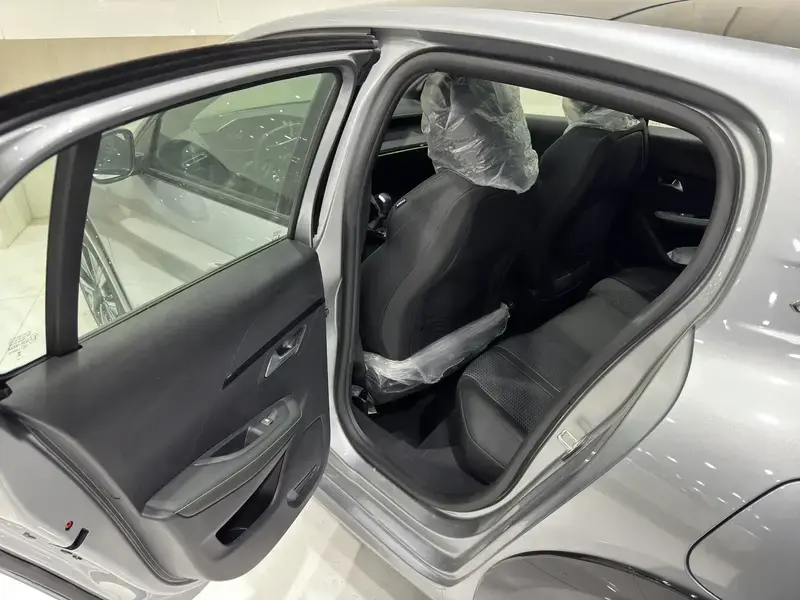 بيجو 208 2023 GT