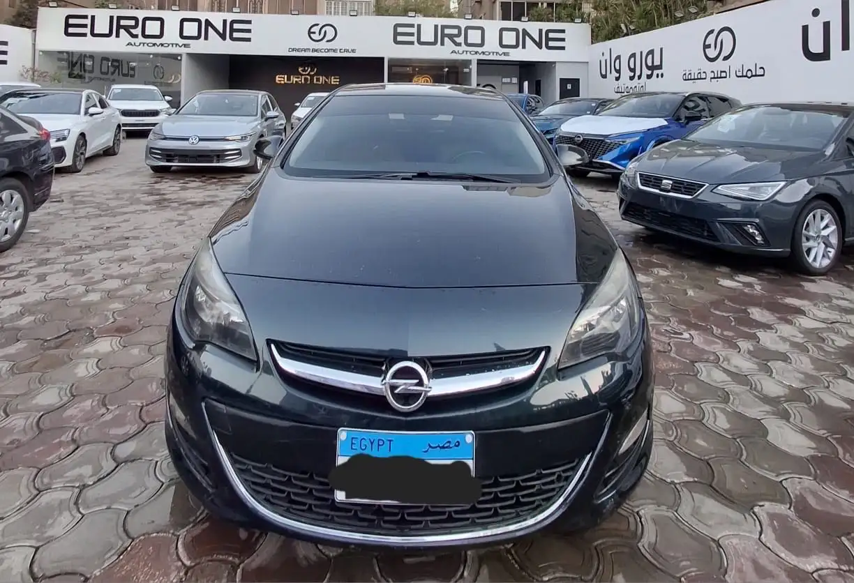 أوبل أسترا 2020