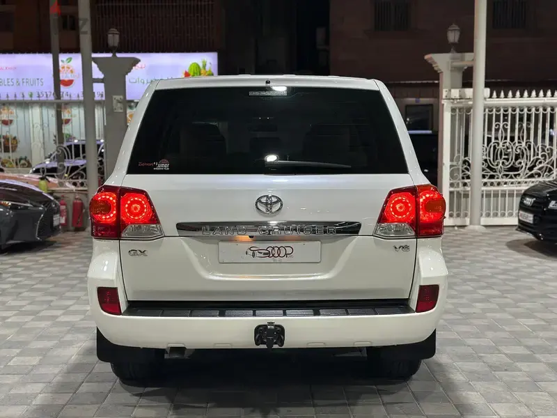 Toyota Land Cruiser 2013