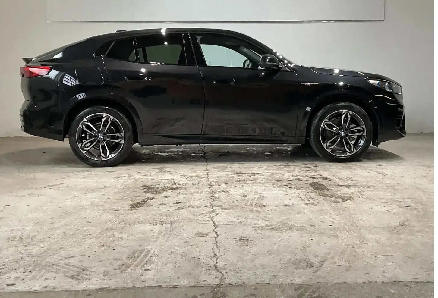 بي أم دبليو X2 2024