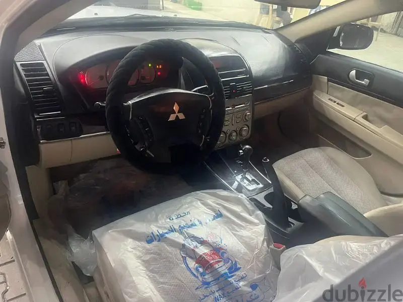 ميتسوبيشي جالانت 2010