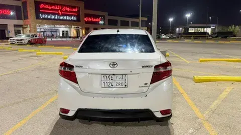 تويوتا يارس 2017