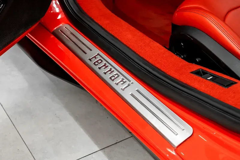 Ferrari F8 Tributo 2020