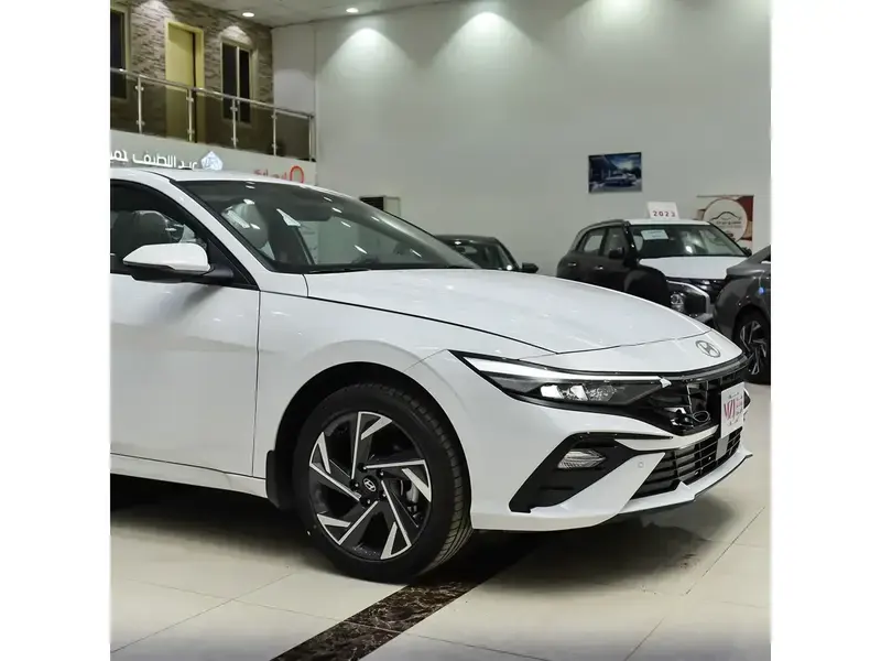 Hyundai Elantra 2025