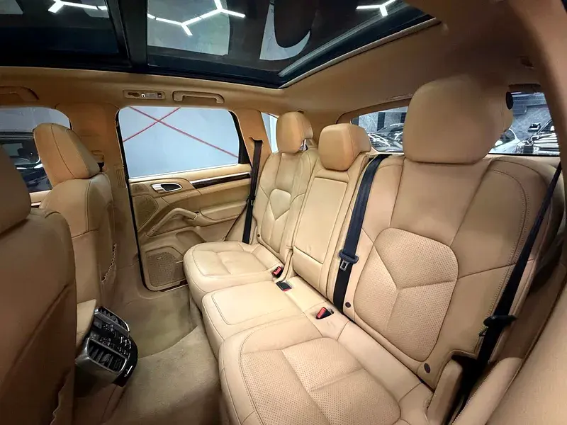 بورش كايان 2015