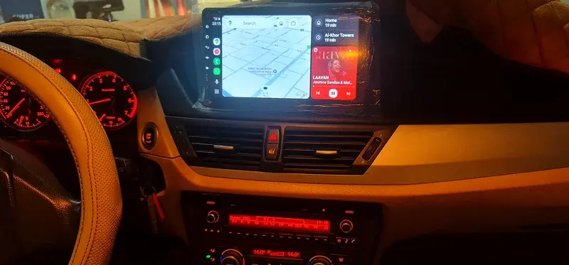 بي أم دبليو X1 2010