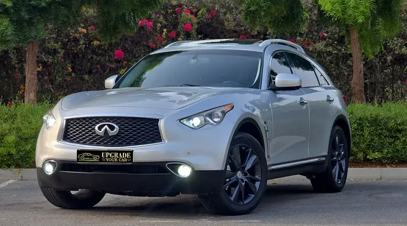 nfiniti QX70 