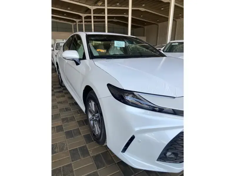 تويوتا كامري 2025 Eبنزين