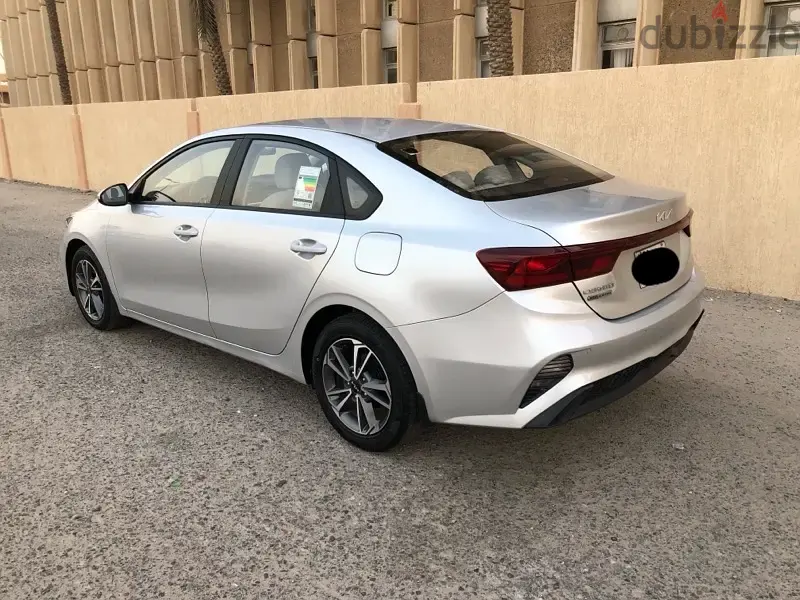 كيا سيراتو 2023