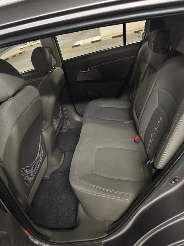 كيا سبورتيج 2011