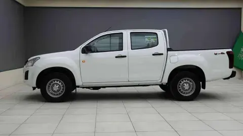 ايسوزو دي-ماكس 2025 الجديد