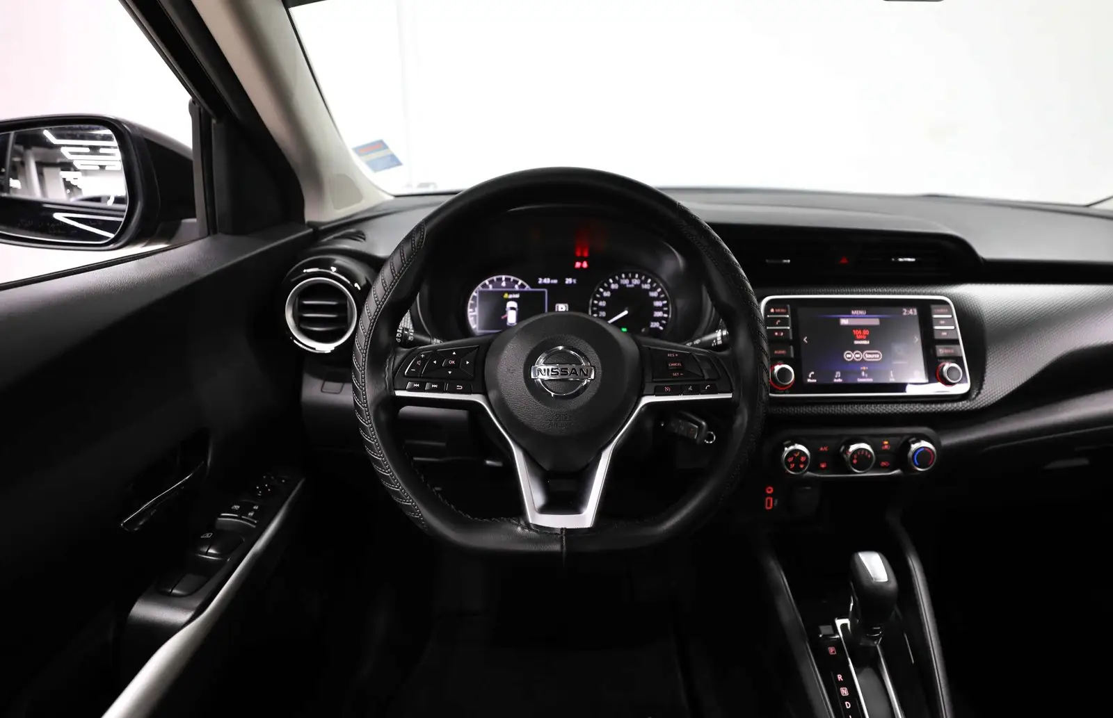 GCC | Low KMs | 1,050 AED Monthly Installment | Free Insurance and Registration