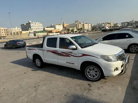 تويوتا هيلوكس 2015