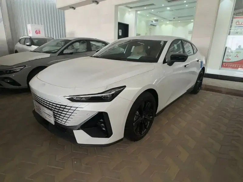 Changan UNI-V 2025