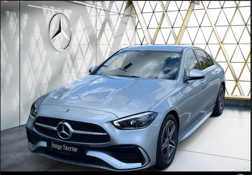 مرسيدس بنز C Class 2024