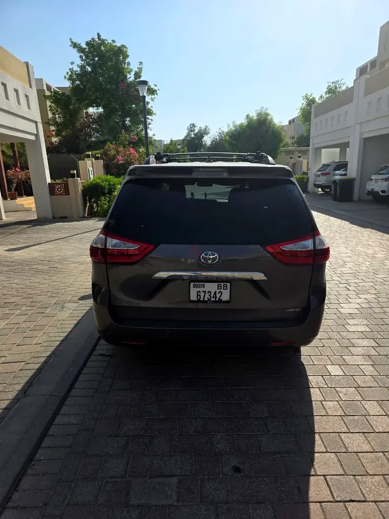 Toyota Sienna 2015