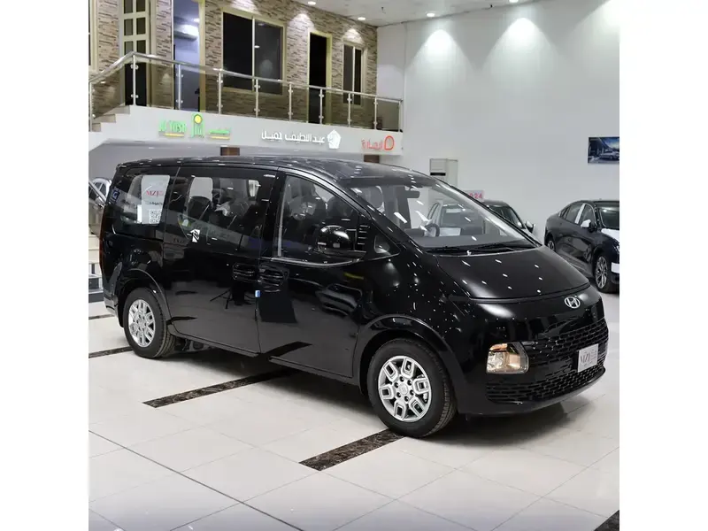 هيونداي ستاريا 2025 بنزين 9 راكب