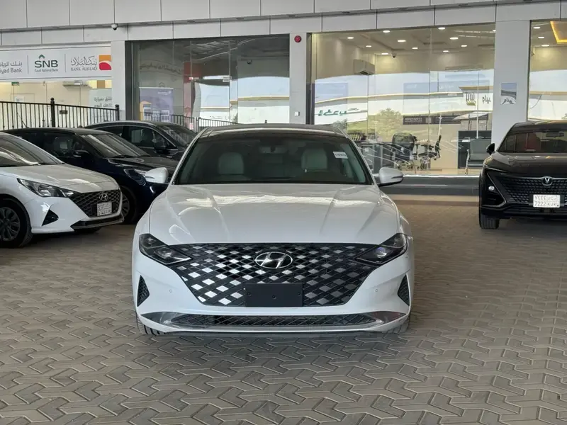 Hyundai Azera 2023