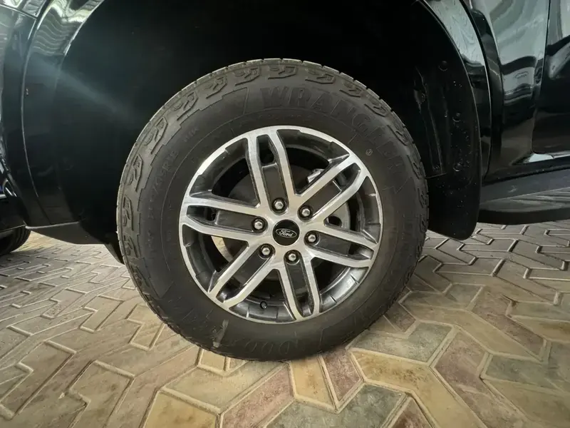 Ford EVEREST 2024