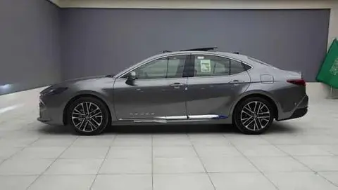 تويوتا كامري 2025 الجديد