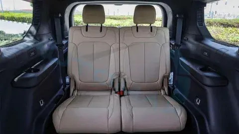 الجديد جيب شيروكي 2024