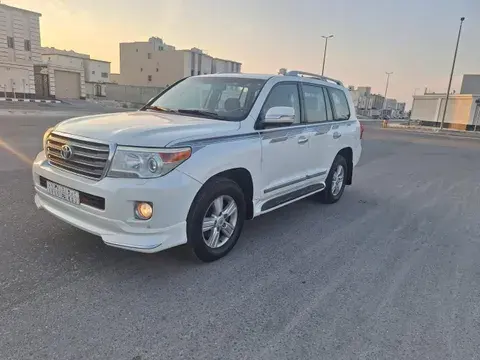 تويوتا لاند كروز 2014