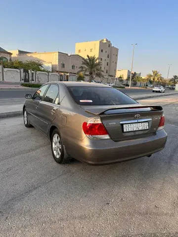 تويوتا كامري 2005
