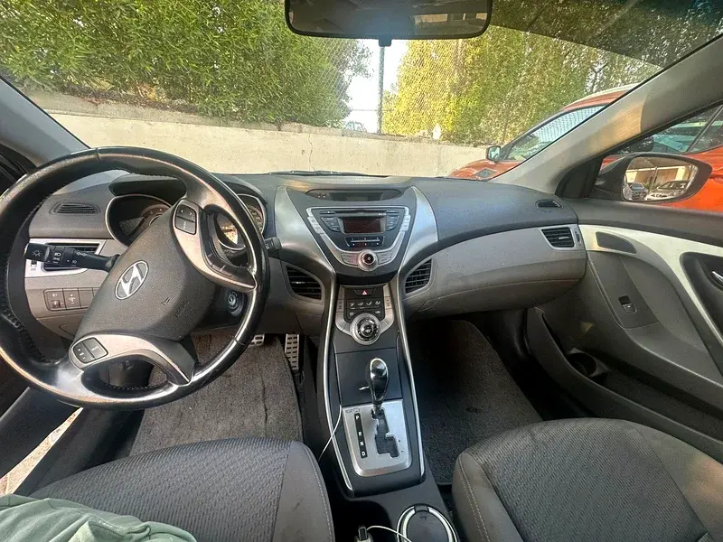 هيونداي إلانترا 2013