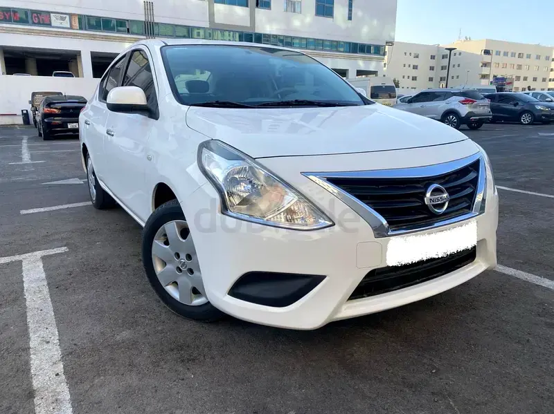 Nissan Sunny 2023