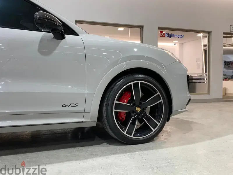 Porsche Cayenne 2022