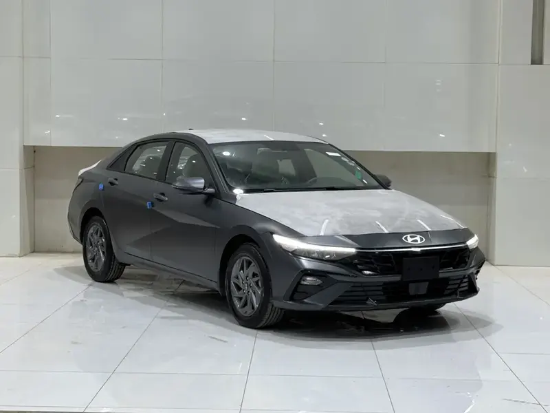 هيونداي إلنترا 2.0 2025 Smart Plus