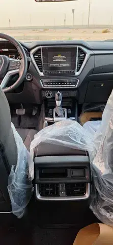 New Isuzu D-MAX 3.0L Crew Cab 4WD LS 2025