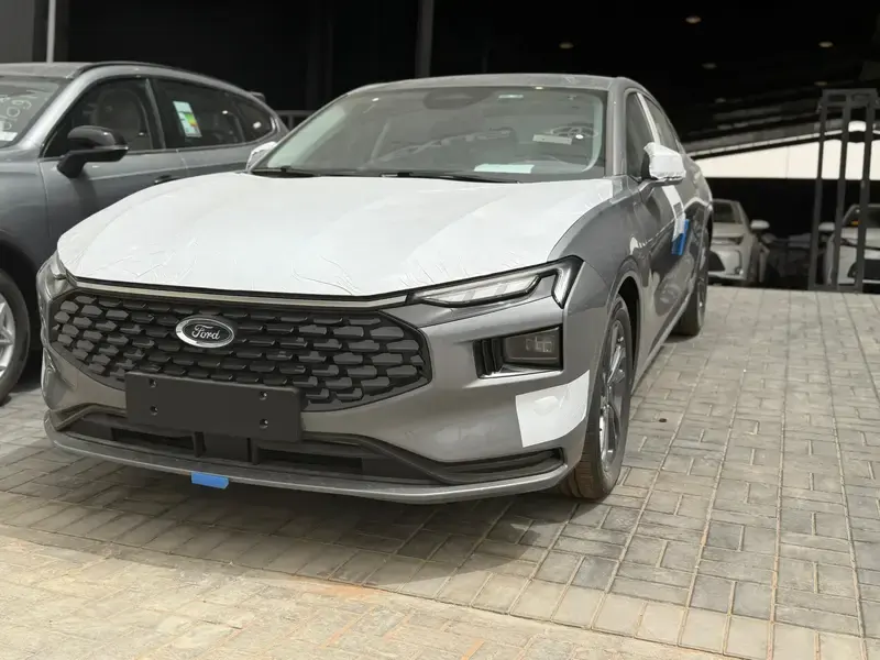 Ford Taurus 2025