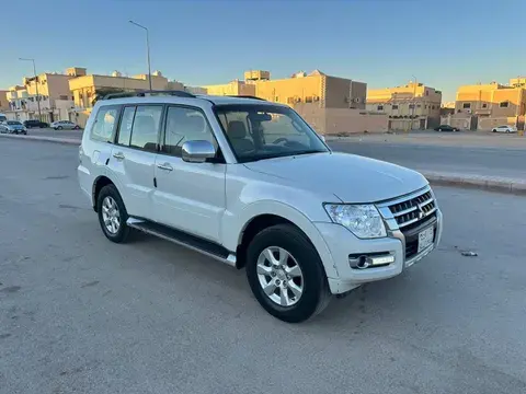 Mitsubishi Pajero 2018