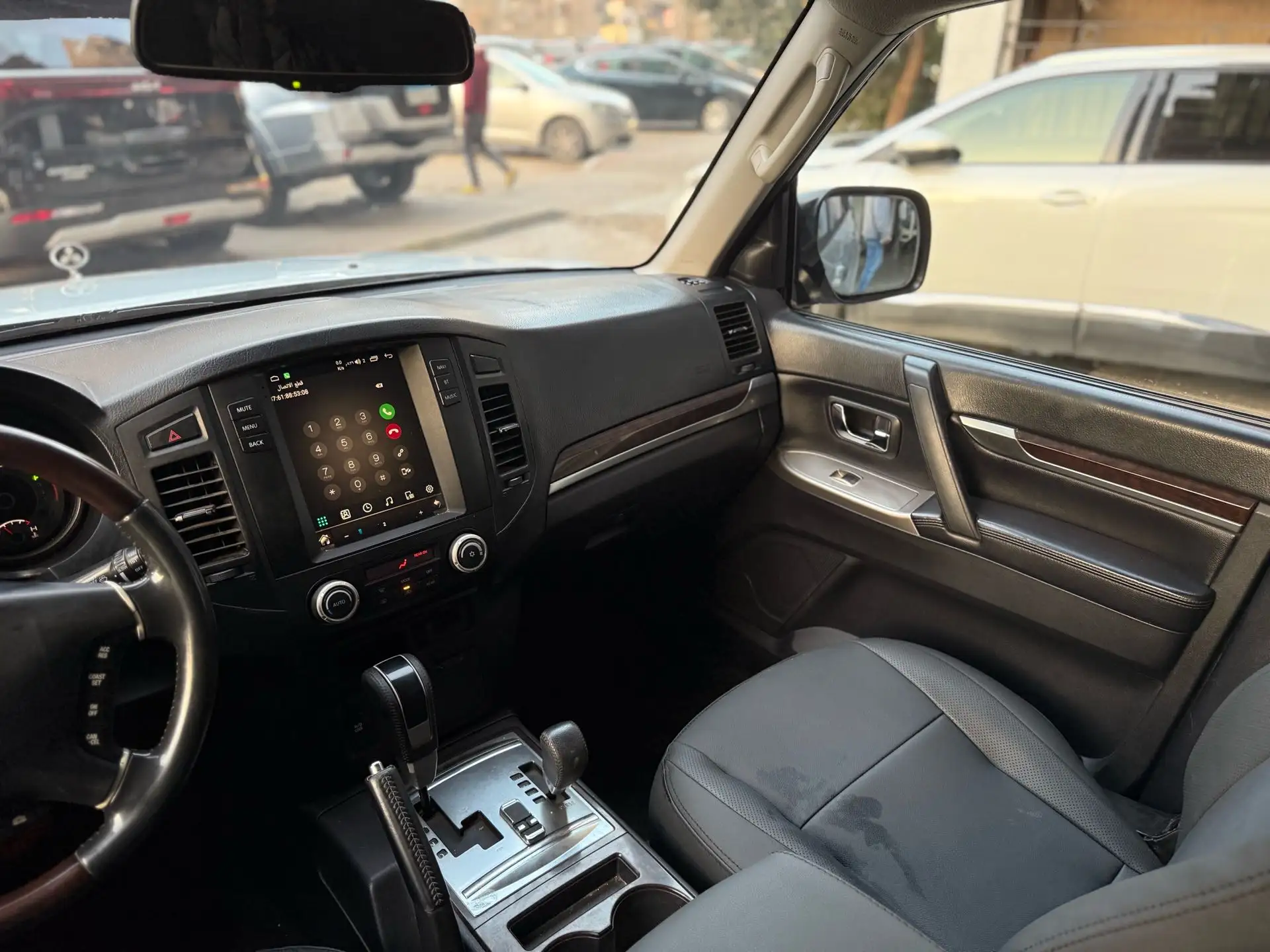 ميتسوبيشي باجيرو 2012