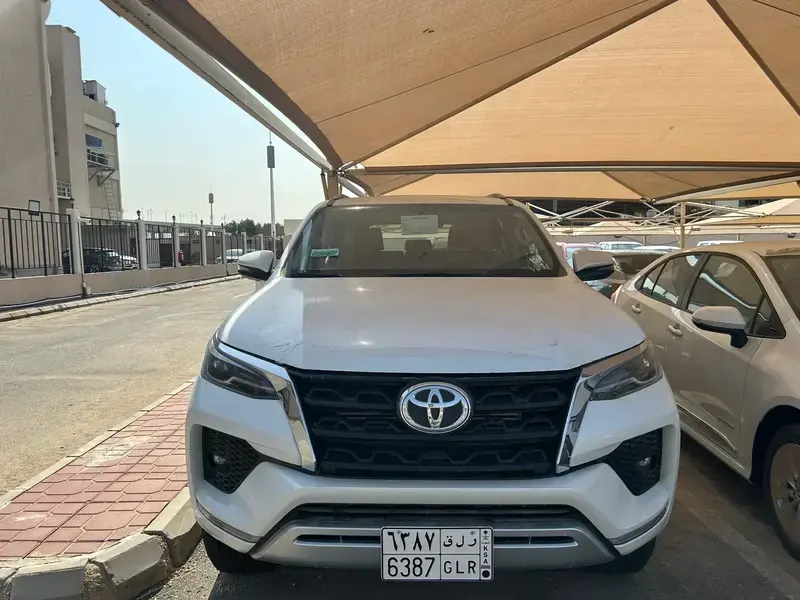 Toyota Fortuner 2024