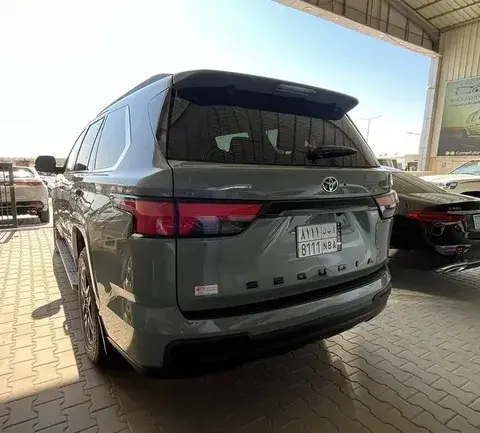 Toyota Sequoia 2024